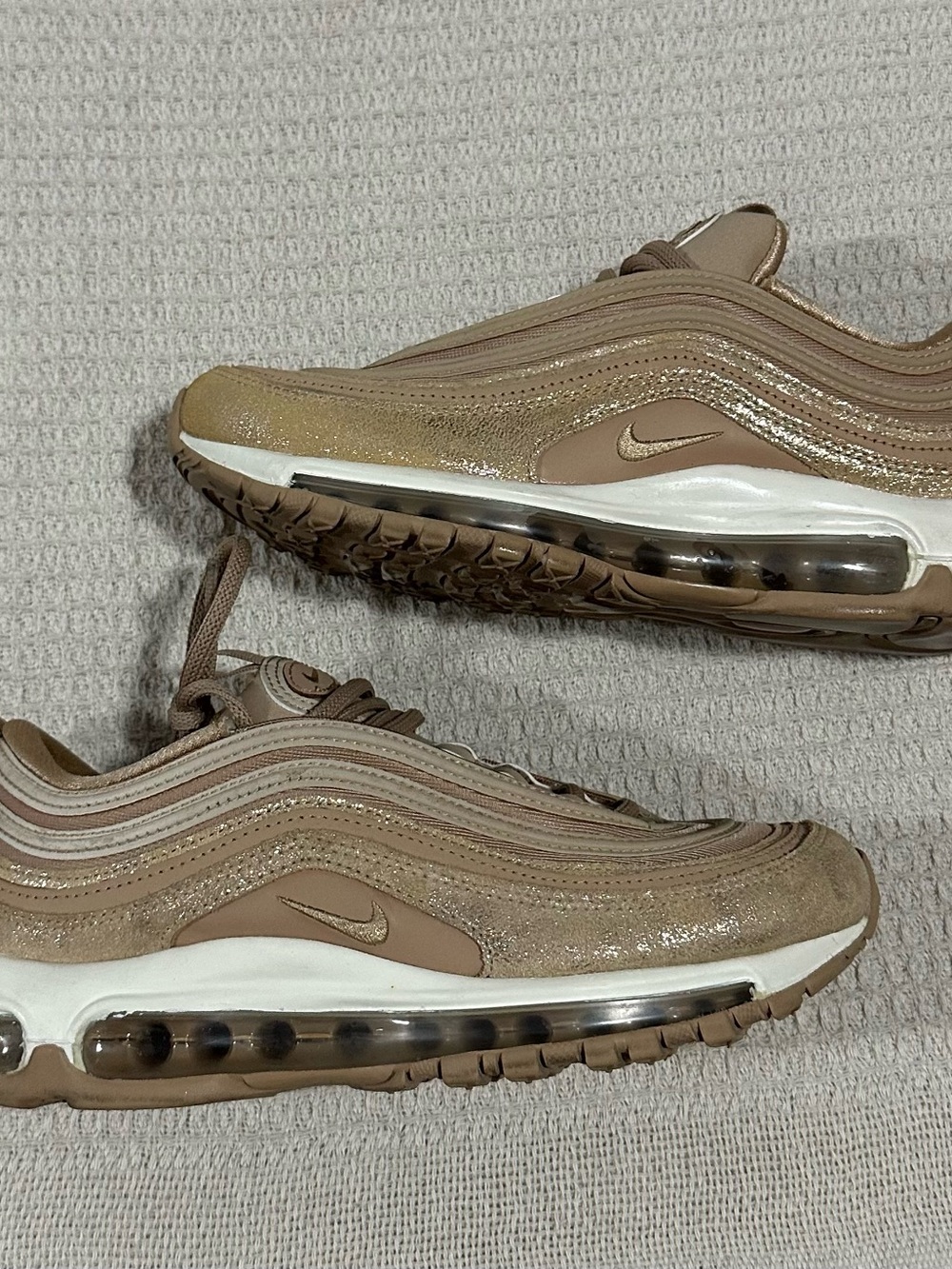 Nike Air Max 97 in Metallic Tan